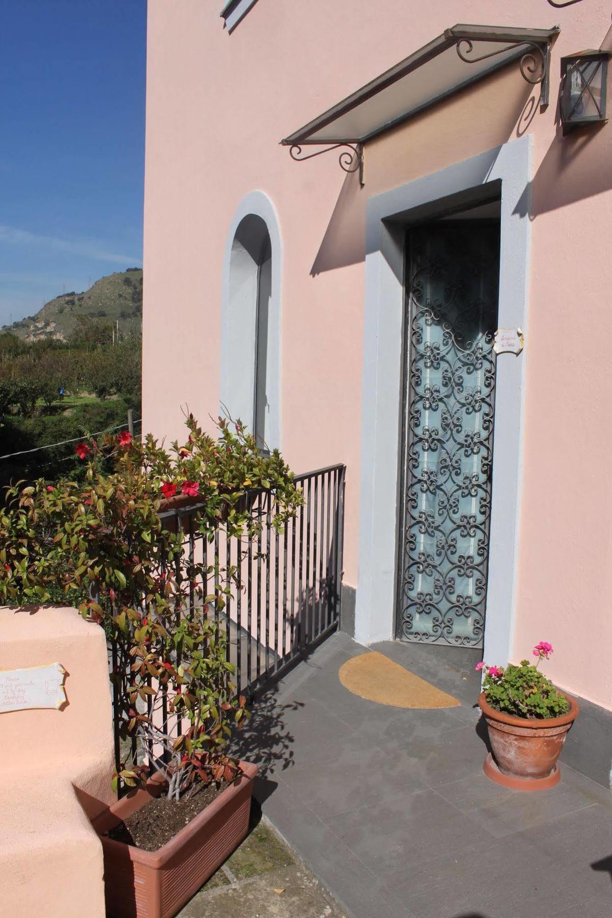 Flegrea House Pozzuoli Exterior foto